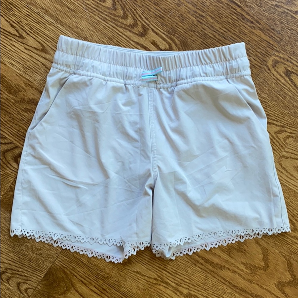 Ivivva Size 12 Beige Shorts